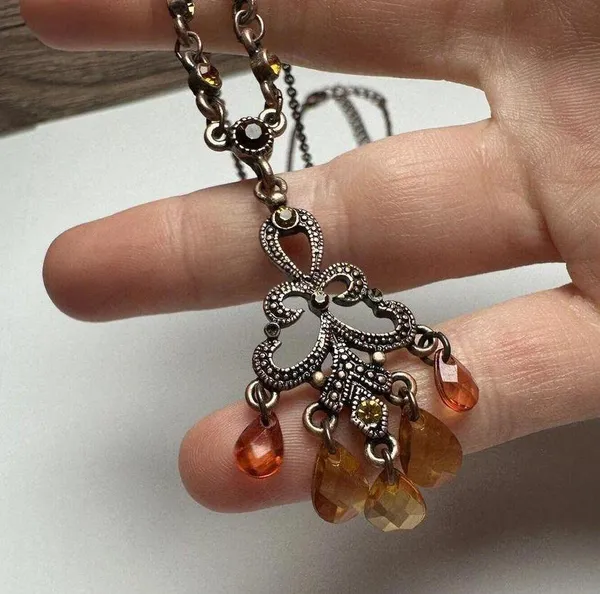 1928 Collection Rhinestone Pendant Copper Tone Necklace Orange / Amber Shades - Image 6
