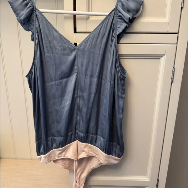 PAIGE womens Lunah Bodysuit V-back Thong Bodysuit Ruffled sleeve NWT 169$ - Image 5