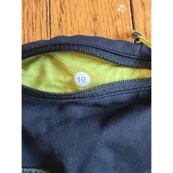 Lulus Lululemon Lined Running Shorts Womens 10 Grn Geometric 2.5 - Image 5