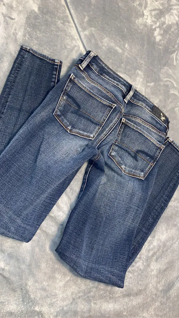 American Eagle Skinny Jeans - Image 3