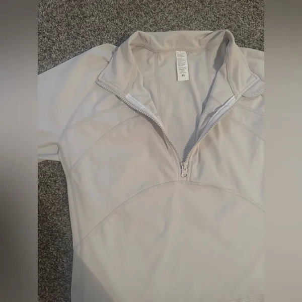 Women's White Long Sleeve Top Size XL - Image 2