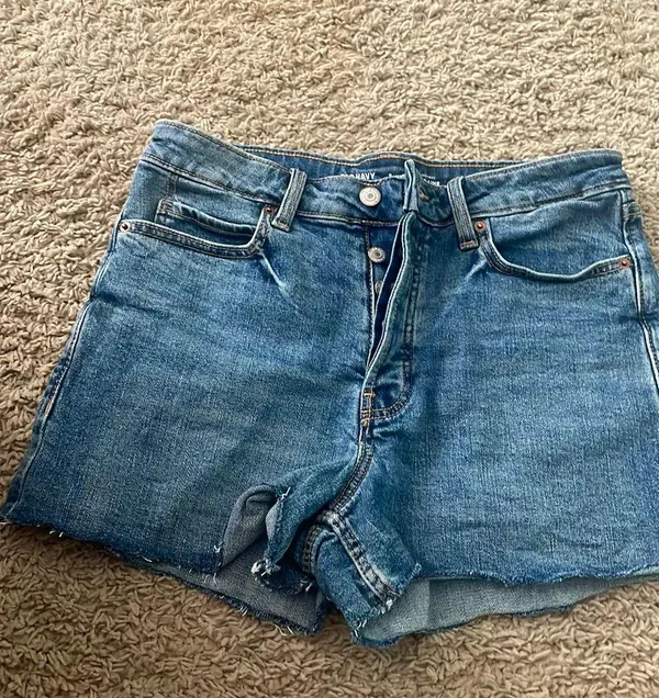 Old Navy Denim Shorts - Image 3
