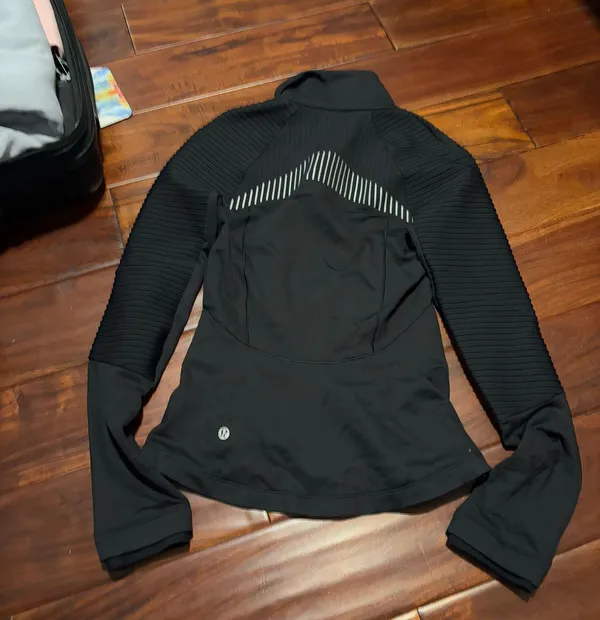 Lululemon Jacket - Image 2