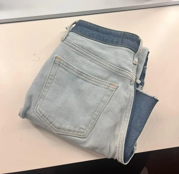 American Eagle Jeans - Image 2