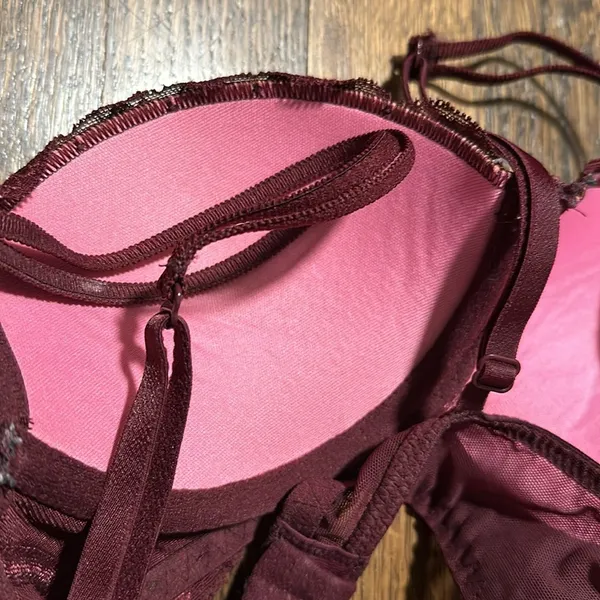 Victoria’s Secret Pink Maroon Lace Bra - Image 3