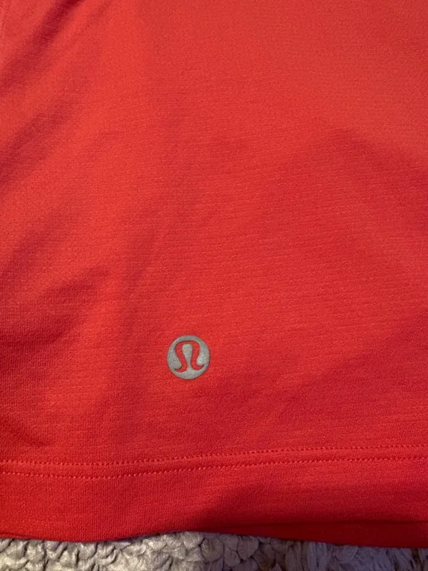 Coral/pink lululemon tank top size 4 - Image 3