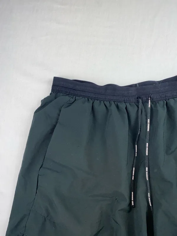 Nike shorts - Image 3