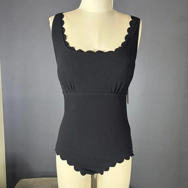 Charmo Women’s Black Scalloped Swimsuit One Piece Square Neck SPF50+ Size M NWT - Image 3