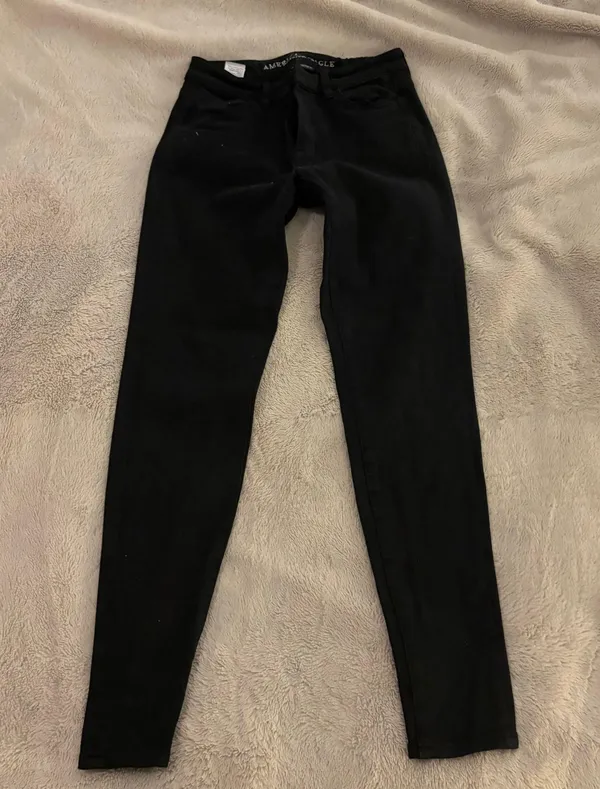American Eagle Black Hi-Rise Jegging by Outfitters - Image 2