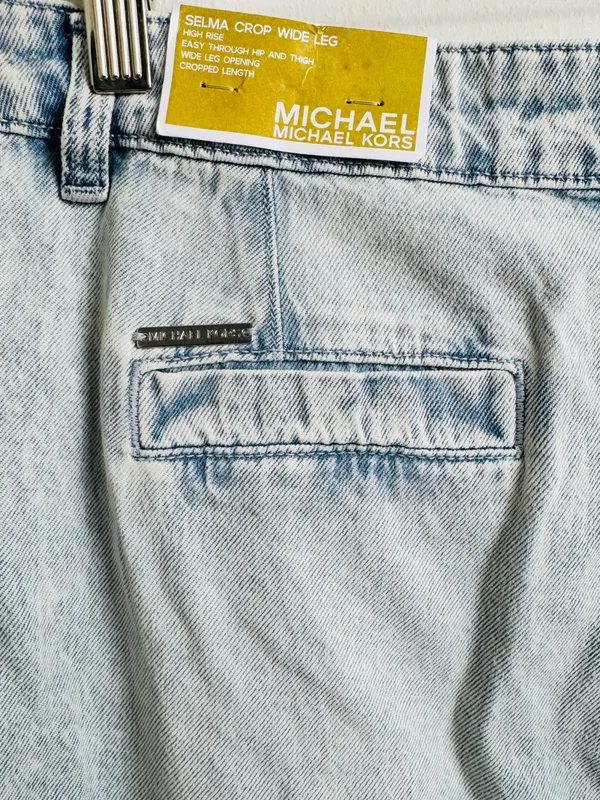 NWT Michael Kors Selma High Rise Crop Wide Leg Jeans Light Wash Size 10 - Image 5