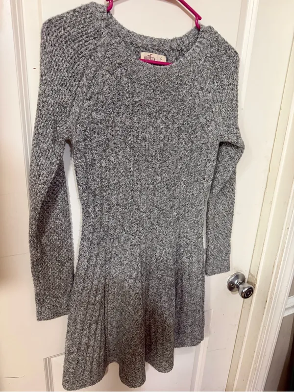 Hollister Heather Gray Ribbed Knit Long-Sleeve Fit-and-Flare Dress - Image 3