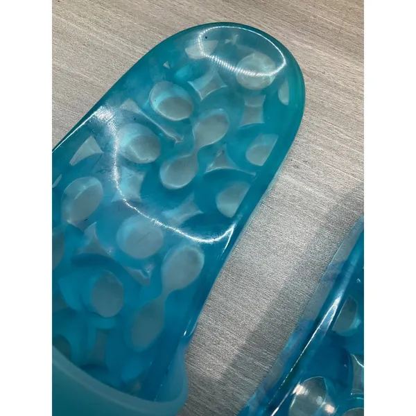 NWOT COACH ULYSSA JELLY POOL SLIDES - Image 4