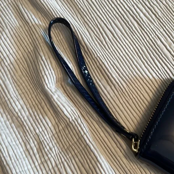 NWOT Blue clutch‎ purse wallet with a strap - Image 3