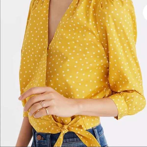 Madewell Wrap Top in Star Golden Yellow Scatter Print M - Image 5