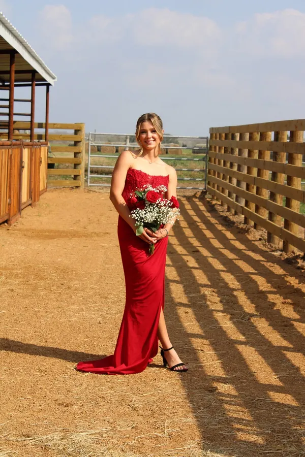 Prom Dress Windsor Red Strapless Slit - Image 2