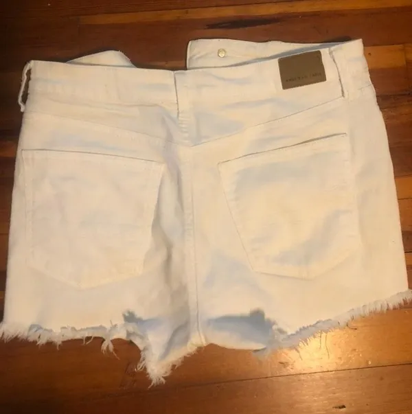 American Eagle White Distressed Shorts - Image 2