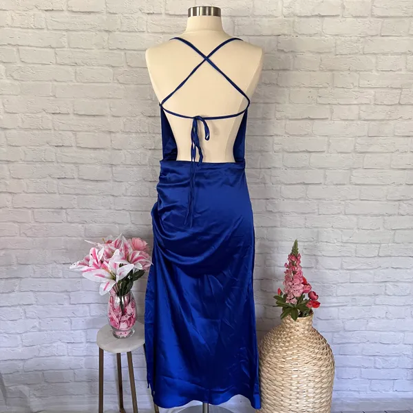 Boutique NEW Blue Satin Dress - Image 6