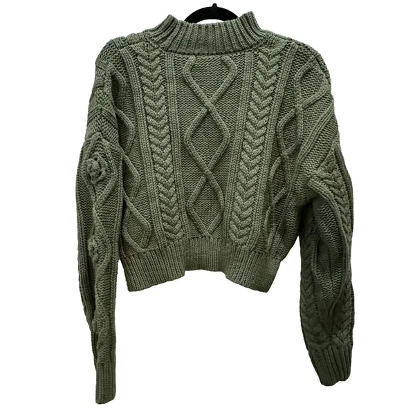 Cableknit Mockneck Sweater Size Medium Green Heavy 3D Flowers Cropped Forever 21 - Image 2