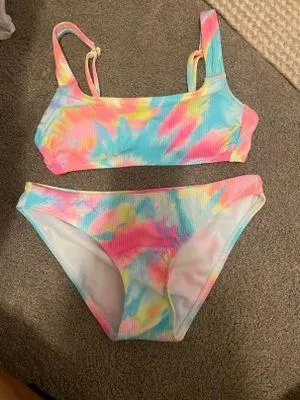 Bikini - Image 2