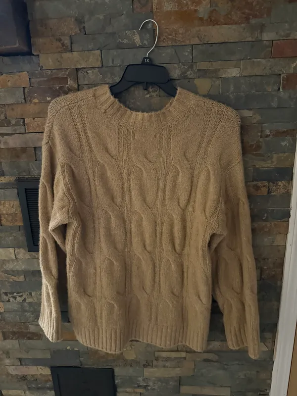 American Eagle Tan Sweater - Image 4