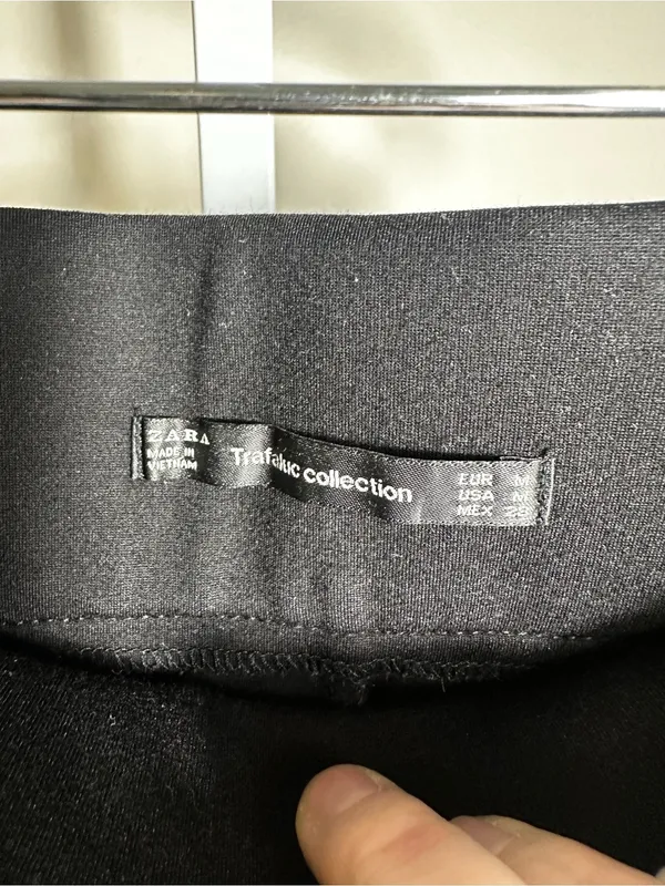 P386. Zara Black High-Rise Ponte Leggings with Side Zip Detail - Image 2