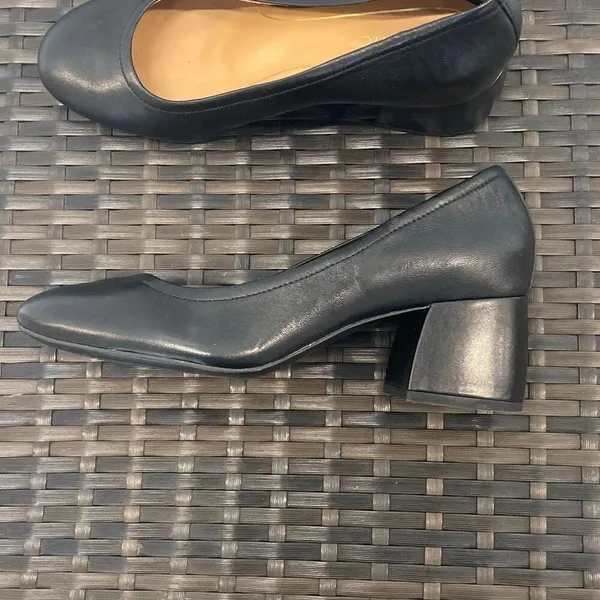 Vionic Carmel pump in black Nappa leather women’s size 9 - Image 6