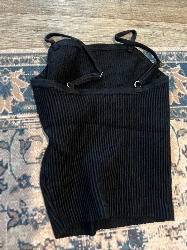 Abercrombie black Ribbed Spaghetti-Strap Crop Top - Image 7