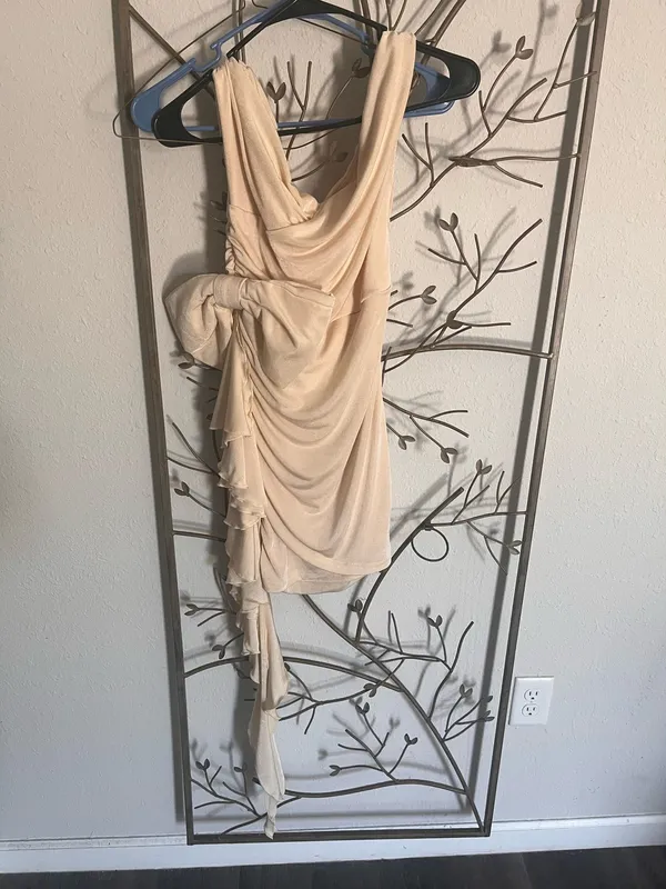 Cream bow dress Tan Size M - Image 2