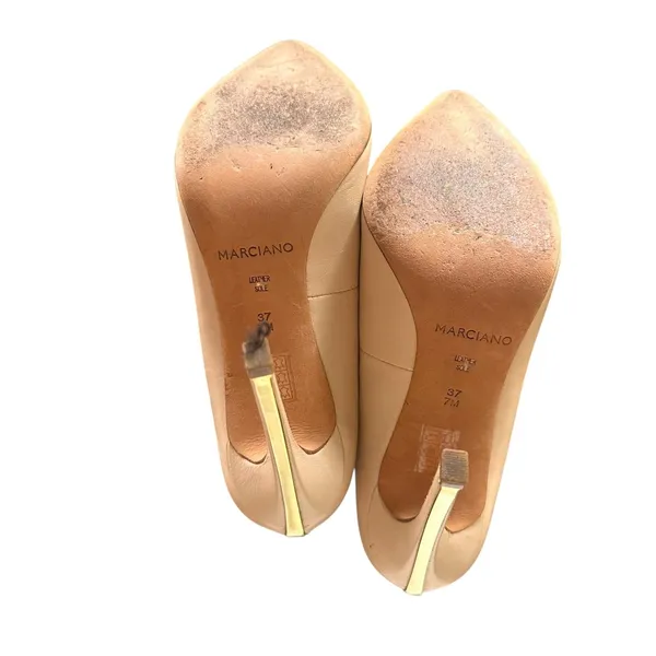 MARCIANO Leather Pointed Toe Pumps Cream‎ Sz 7 - Image 5