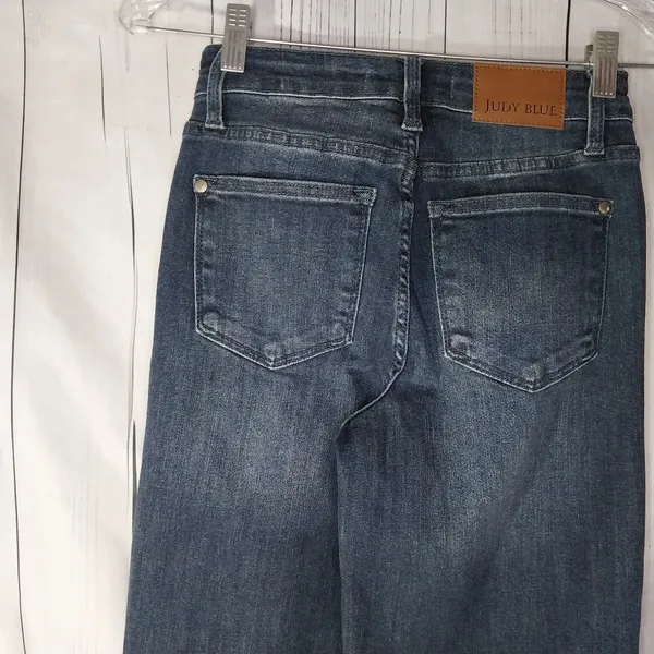 Judy Blue Straight Leg Dark Wash Jeans - Image 10