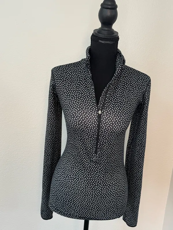 NWT Nike Pro Dri-FIT Polka Dot Half-Zip Top XS - Image 4