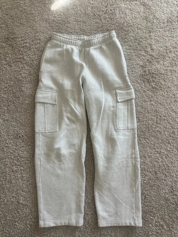 Aritzia TNA Cozy Fleece Mega Cargo Sweatpants - Image 2