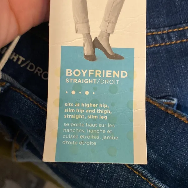 Old Navy Dark Wash Boyfriend Straight Cuffed Jeans Size 18 NWT - Image 7