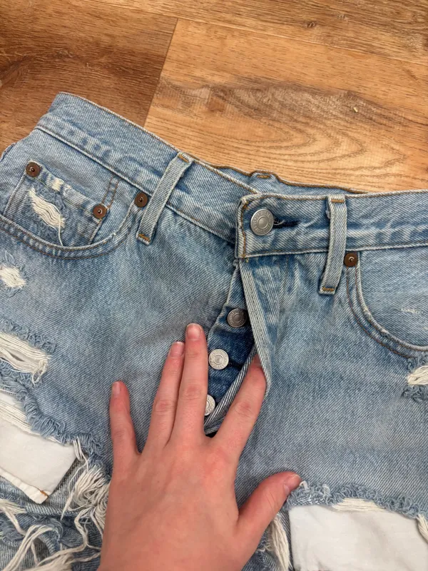Blue Levi’s Denim Shorts 501 Women’s - Image 4