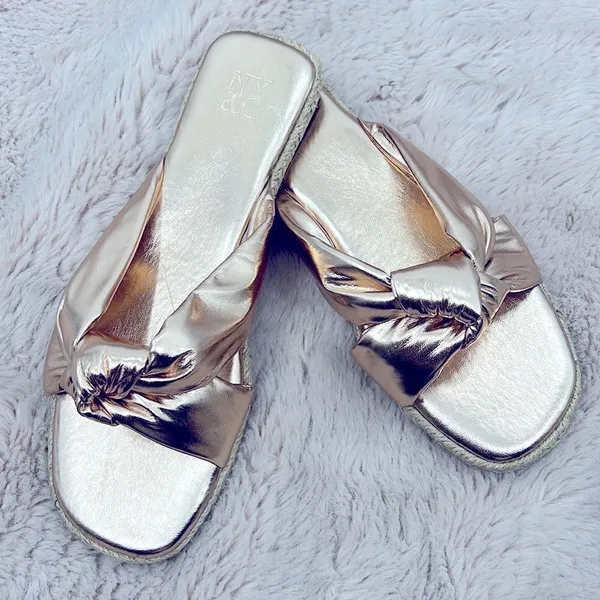 New York & Co Guadalup rose gold slip on sandals - Image 6