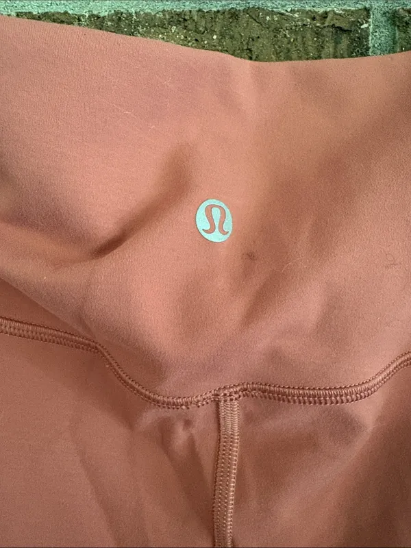 lululemon athletica Women's Dusty Rose Capri Leggings - Image 2