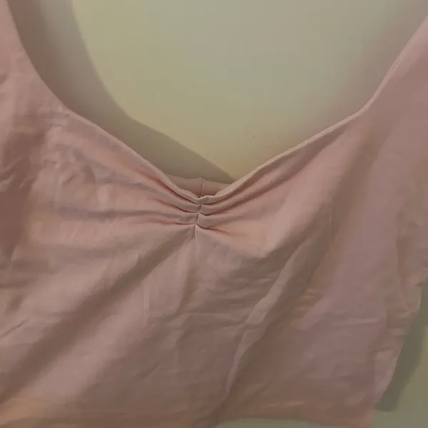 Pink Sleeveless Crop Top - Image 3