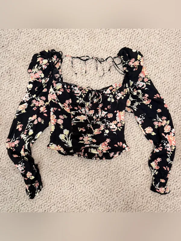 Free People NWT Hillary Top Floral Milkmaid Puff Sleeve Lace Up Crop Top‎ XS - Image 2