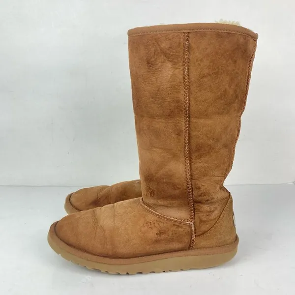UGG Classic Chestnut Brown Boots Size 5 Genuine Leather/Sheepskin - Image 9