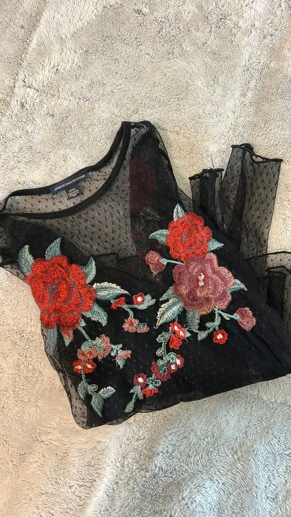 American Eagle Outfitters Mesh Long Sleeve - Image 3