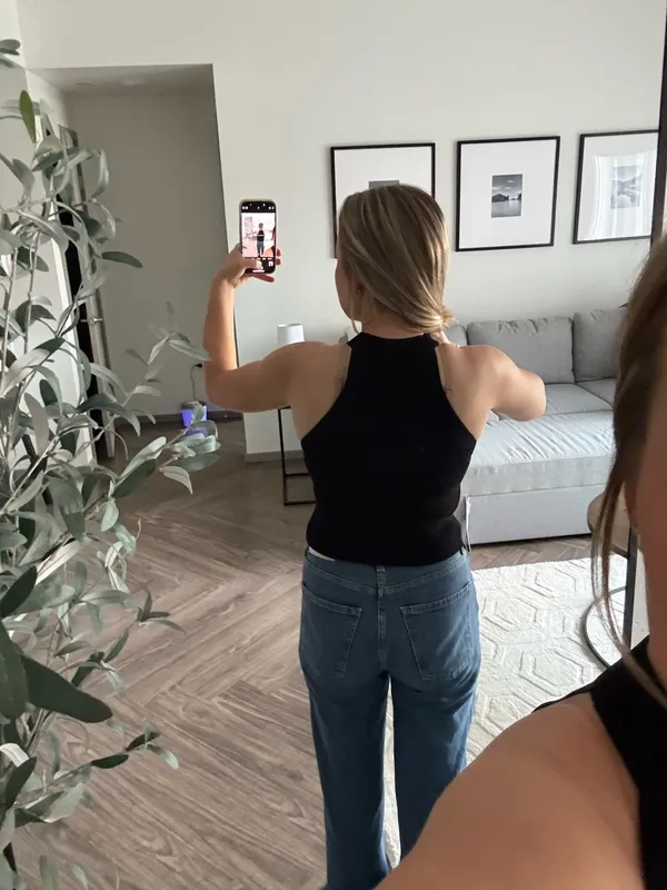 Aritzia Wilfred Blank Tank Top - Image 2