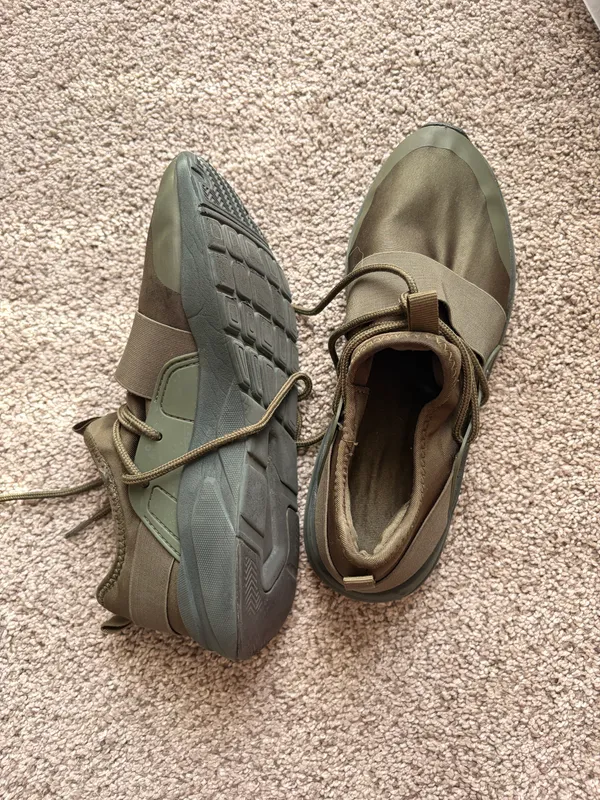 Fabletics Sneakers  - Image 3