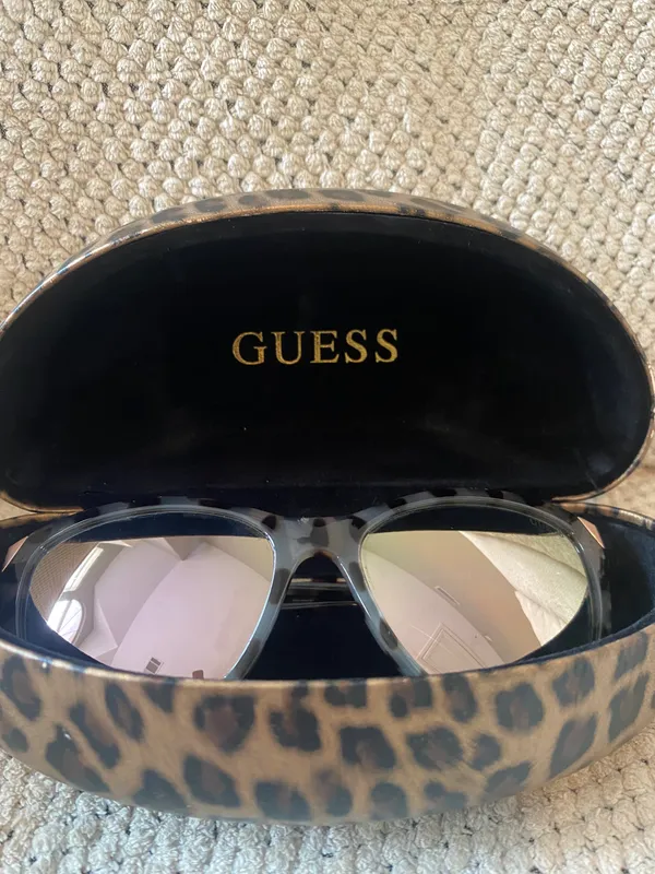 Guess Sunglasses - Image 5