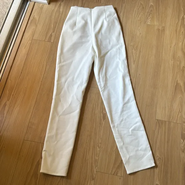 MAJORELLE Cream High-Waisted Pants - Image 4