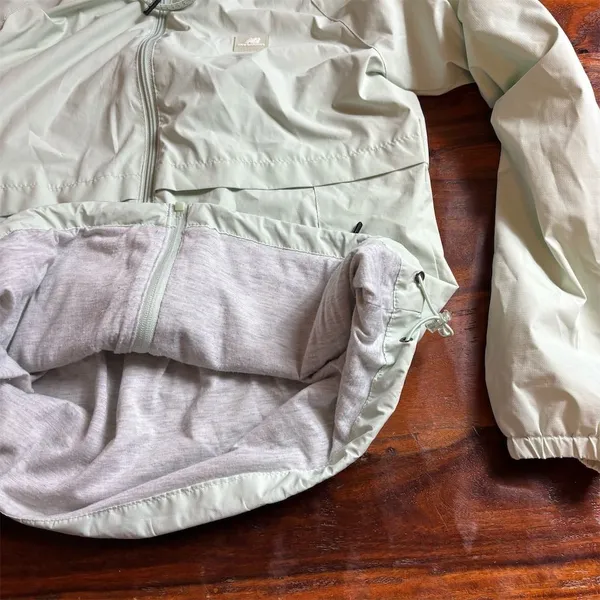 New Balance Women's Windbreaker‎ Jacket Green Hooded Size S Casual Spring - Image 5