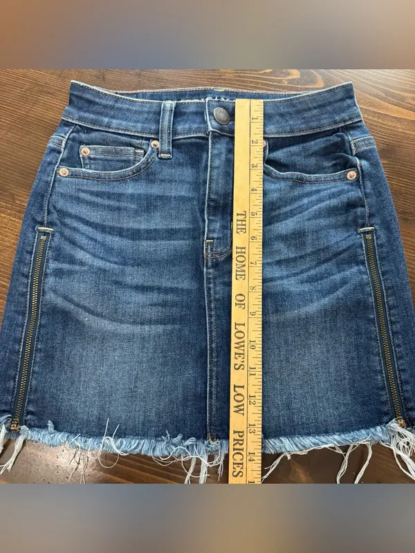 American eagle high rise mini skirt. Next level stretch. Zipper slits. Size 00 - Image 8