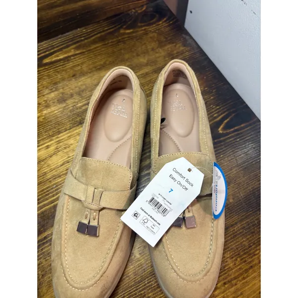 Time And Tru Tan Tassel Loafers‎ Size 7 - Image 4