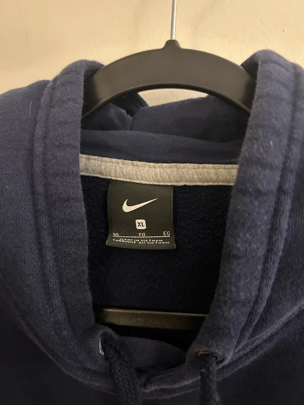 Nike Marquette University Hoodie - Image 4