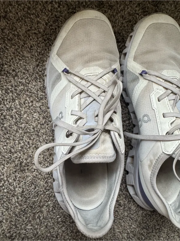 On Cloud X 3 AD Athletic Shoes in Undyed/Nimbus - Image 4