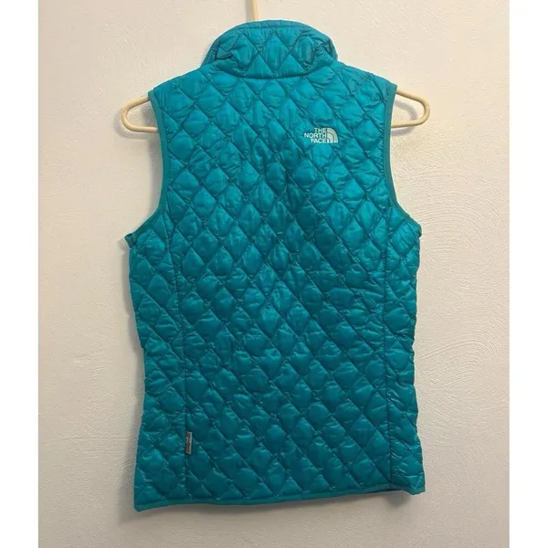 The North Face Puffer Vest Size XS - Image 2